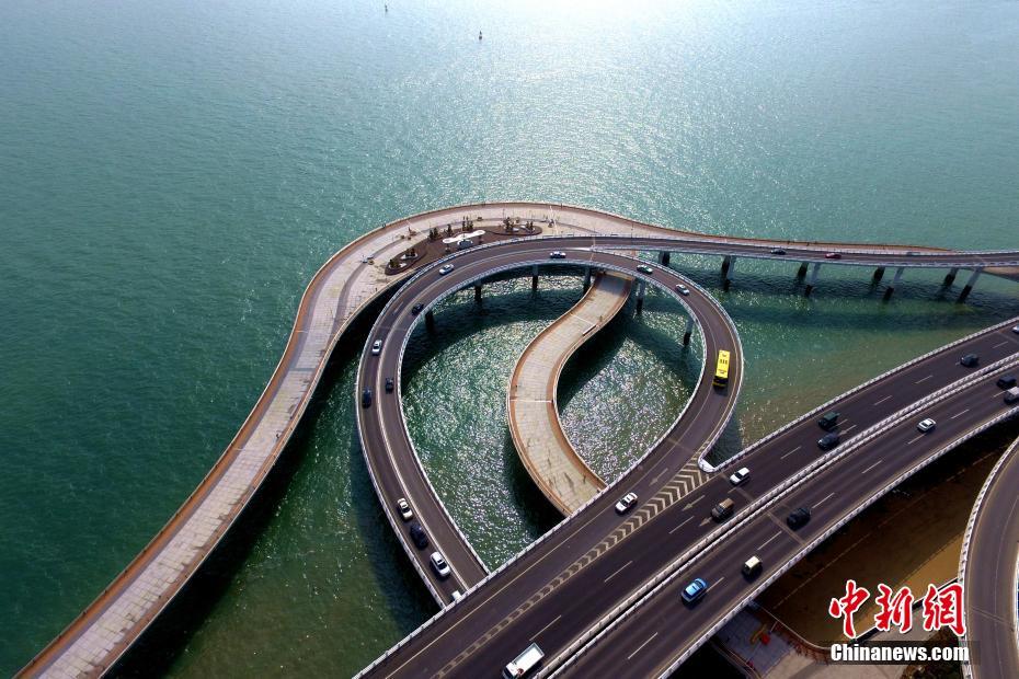 航拍美丽厦门新地标 演武大桥海上观景台