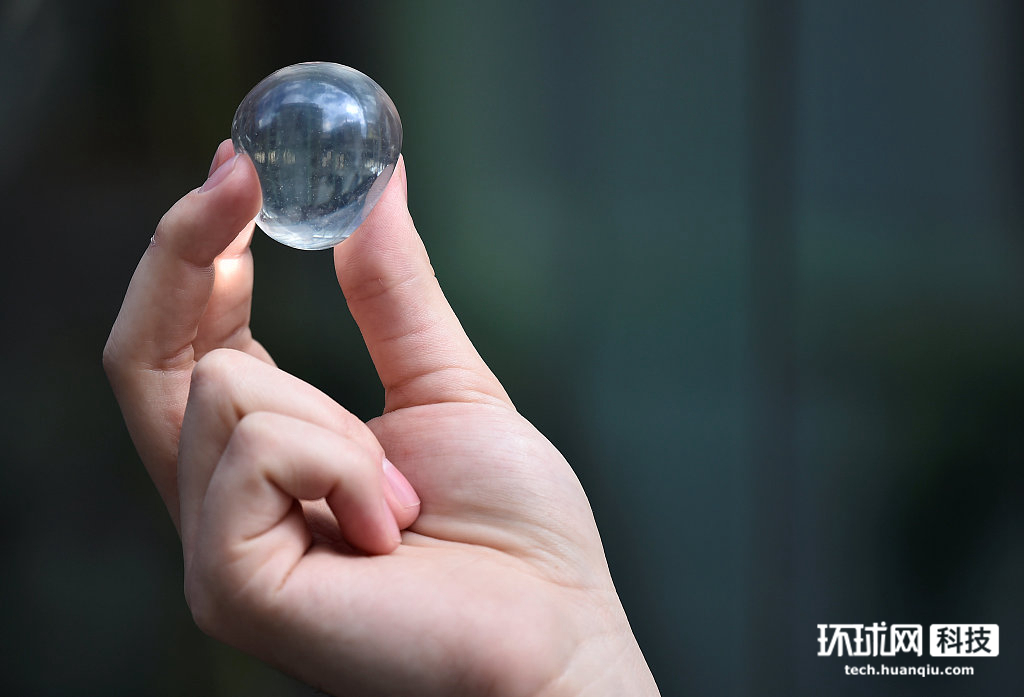 这个厉害了英国科技团队发明可食用水包