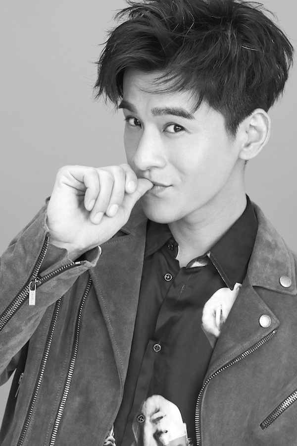 6 乔振宇最新写真曝光 帅气俏皮笑容温暖