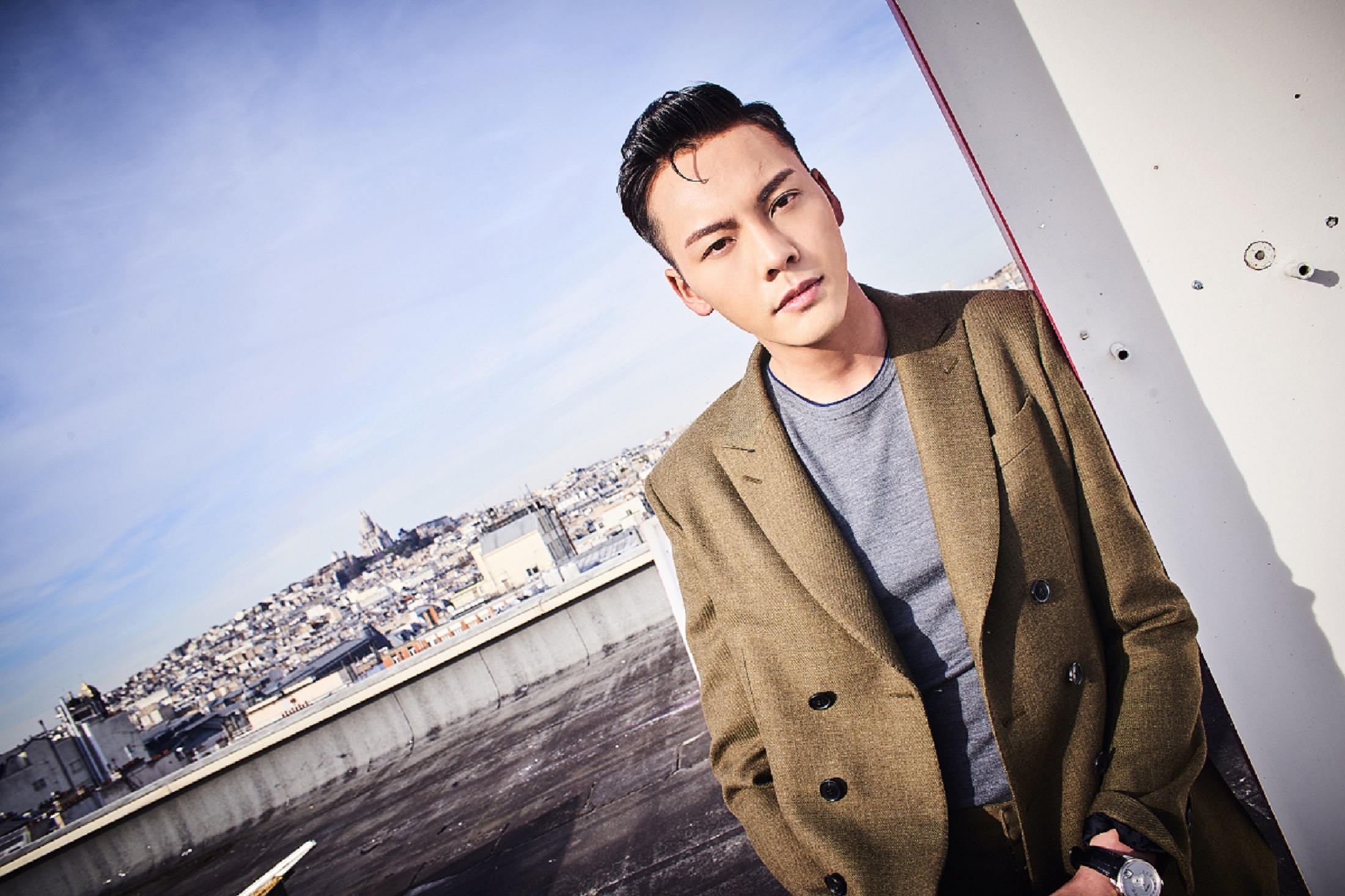 4 陈伟霆《着迷》释放歌手能量 多元视野不忘初心