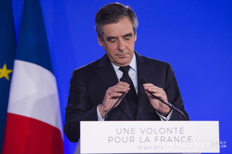 法国大选首轮投票结果出炉:马克龙和勒庞将角逐总统