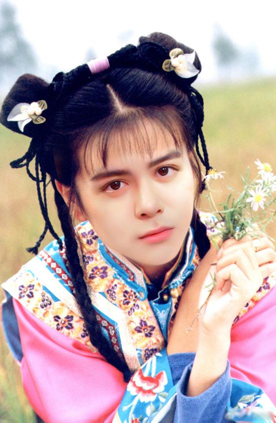 大眼萌天下曾舜晞遭网友神p图女装惊艳