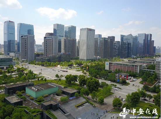 航拍:"上帝视角"见证成都高新区的勃勃生机