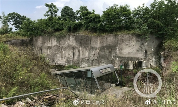 网友:可能遇到了假地铁站 近日有网友发现了最隐秘地铁站:重庆6号线曹