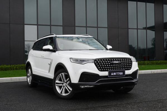 外观方面,众泰t700采用了全新的设计风格,与此前众泰suv车型的造型