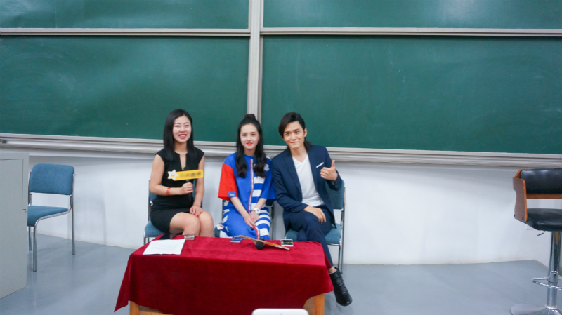 《花间提壶方大厨》雷牧曝摔下马蒋佳恩遭表白