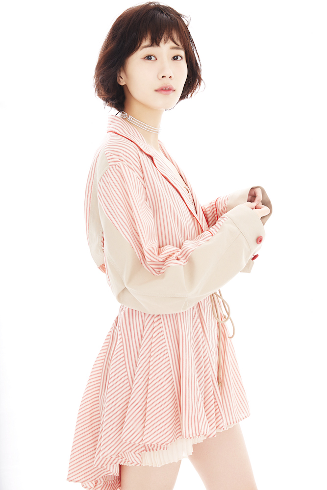 8 郭姝彤写真曝光 《因为爱情》演绎暴力新娘