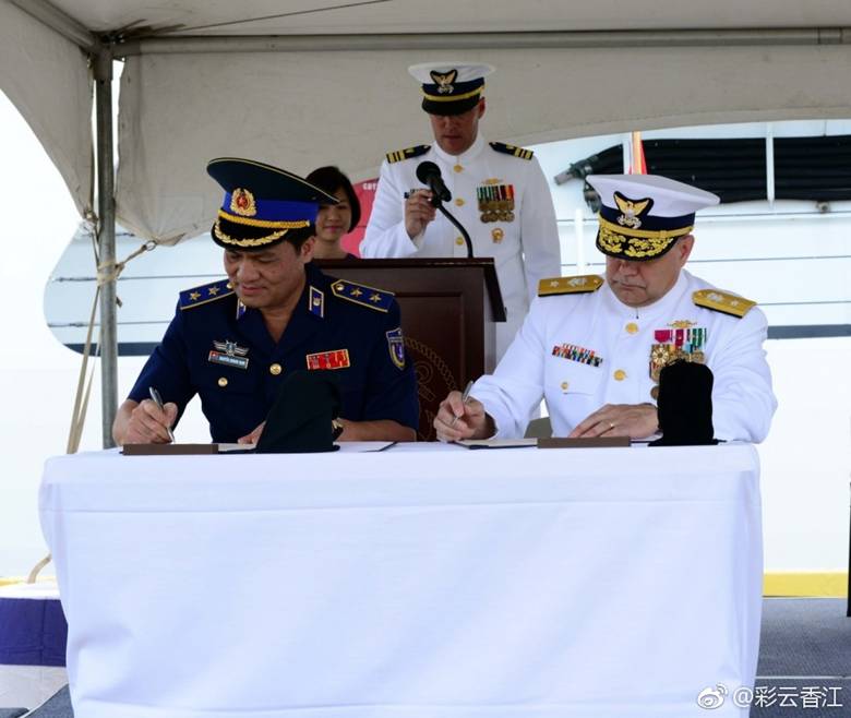 美国将退役海警船交付越南海警