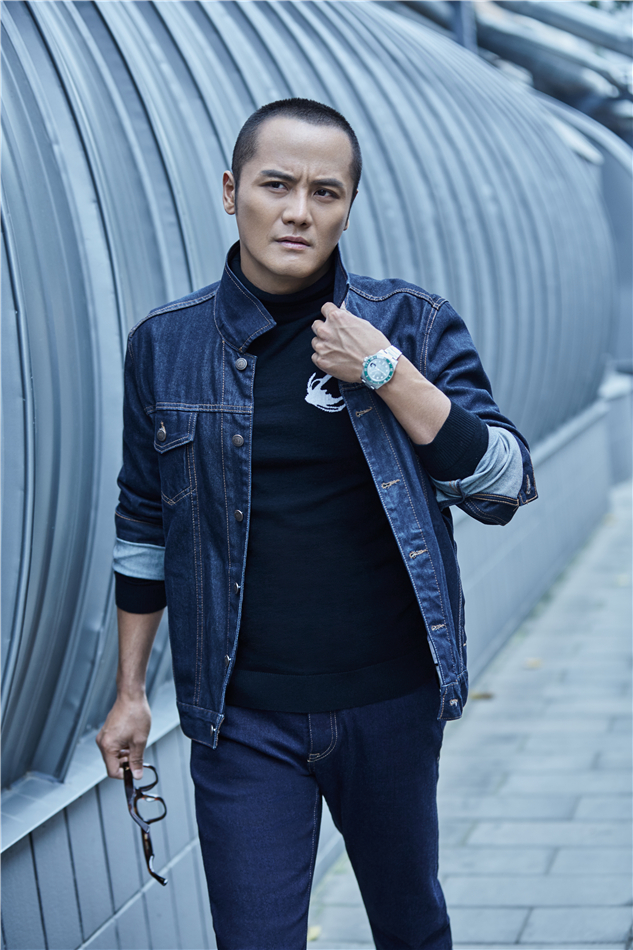 姬他全新写真曝光可深沉可野性实力圈粉