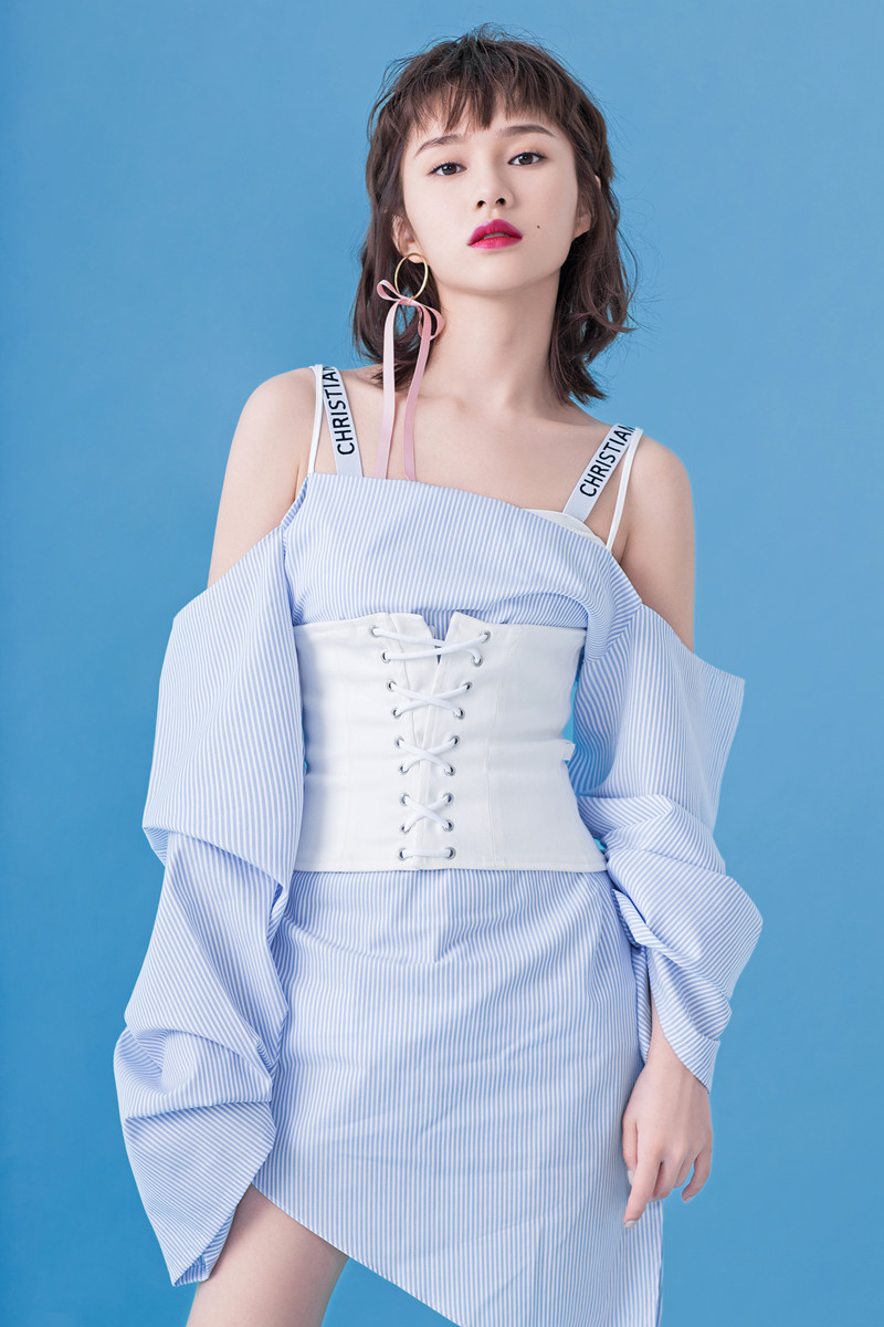 付梦妮时尚大片 个性造型潮范十足