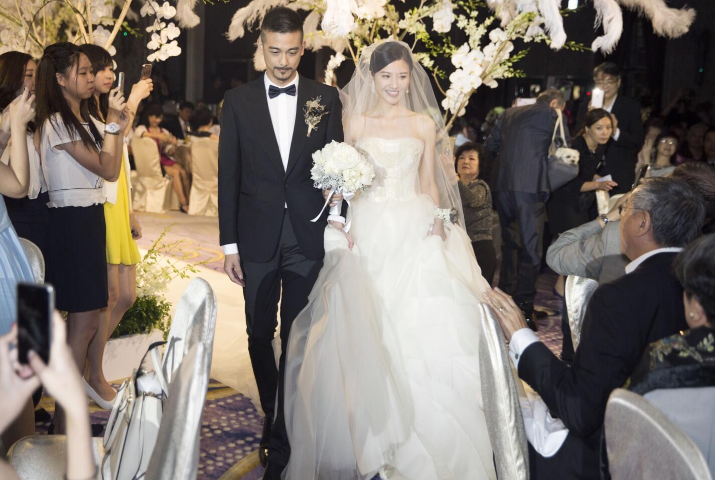 11 杨子姗吴中天办喜宴 婚纱纪录片温馨感人