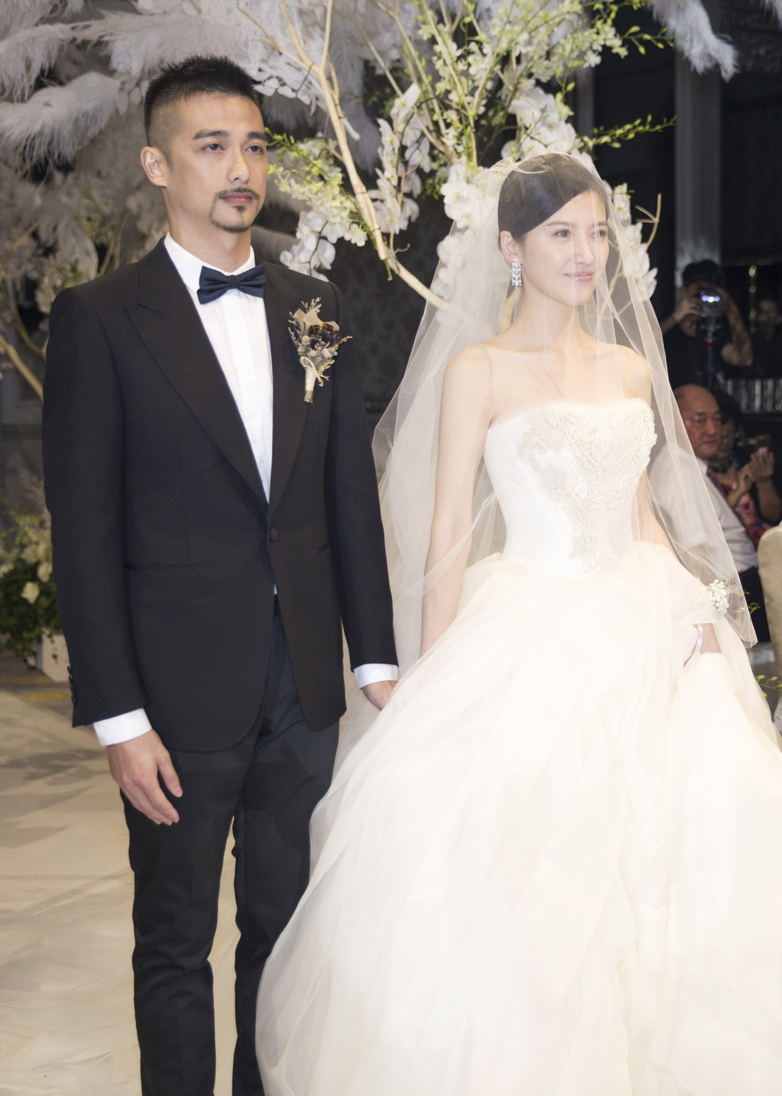 杨子姗吴中天办喜宴 婚纱纪录片温馨感人