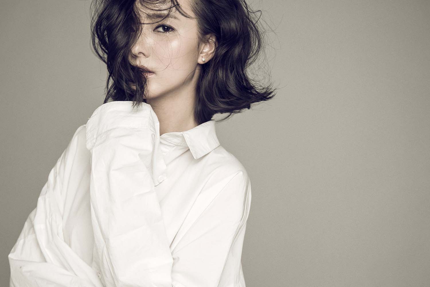 8 程小蒙登《easy》《时尚北京》展百变造型