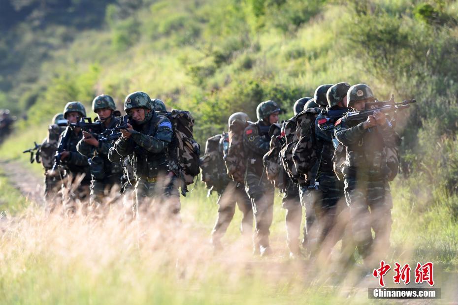 山西武警"魔鬼周"极限训练