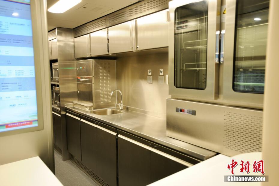 最新版高铁来了直击复兴号内部设施