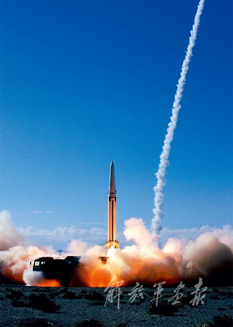 火箭军5年发射数百发多型导弹