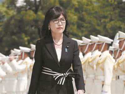 日本防卫大臣稻田朋美或被替换她如何崛起