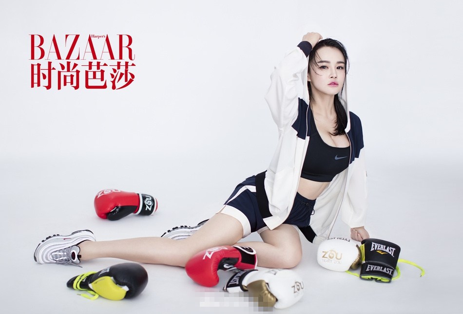 4 冉莹颖拍拳击写真 助阵邹市明大秀好身材