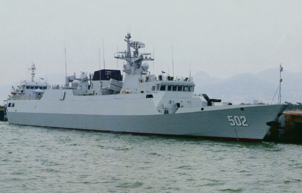 中国海军黄石号护卫舰抵俄参加国际军事比赛