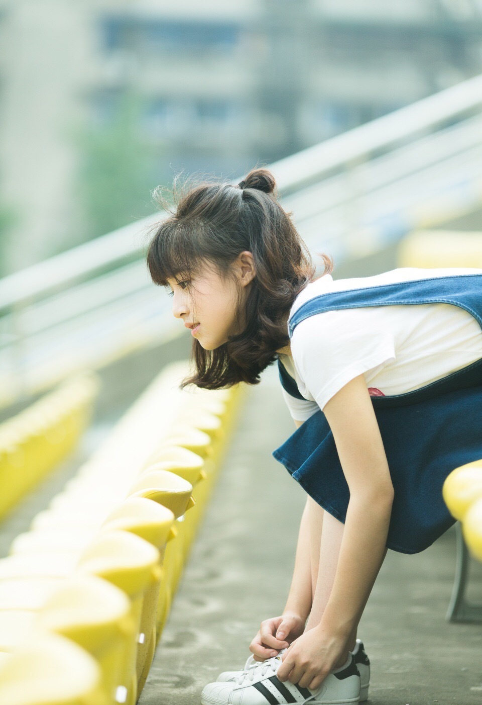 清纯女高中生颜值爆表 为留英梦想努力不懈