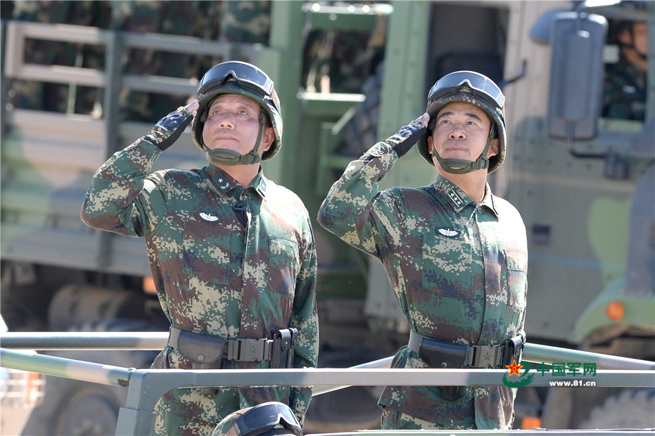 一睹朱日和阅兵将军领队风采