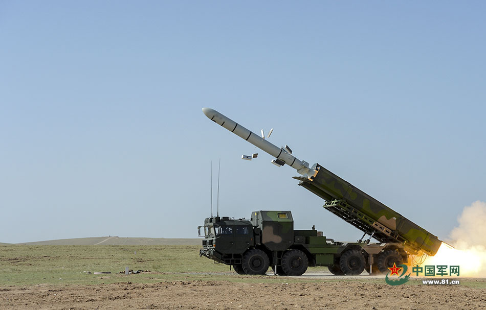 直击长剑10巡航导弹发射瞬间