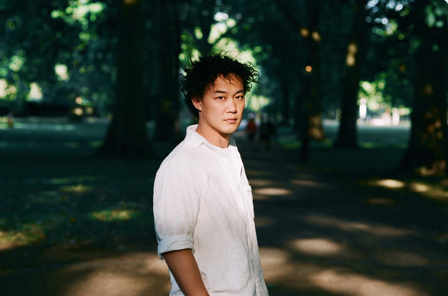 3 陈奕迅《海胆 & 谁来剪月光》今日正式上线