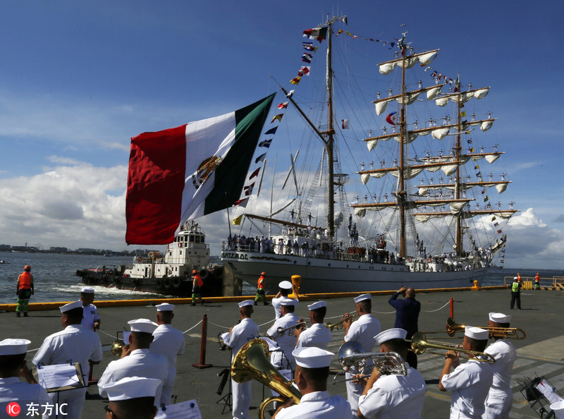当地时间2017年8月4日,菲律宾马尼拉,墨西哥海军"夸乌特莫克"号训练舰