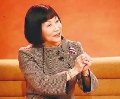 美国首位华裔女大使张之香,曾经因为语言障碍而被歧视.