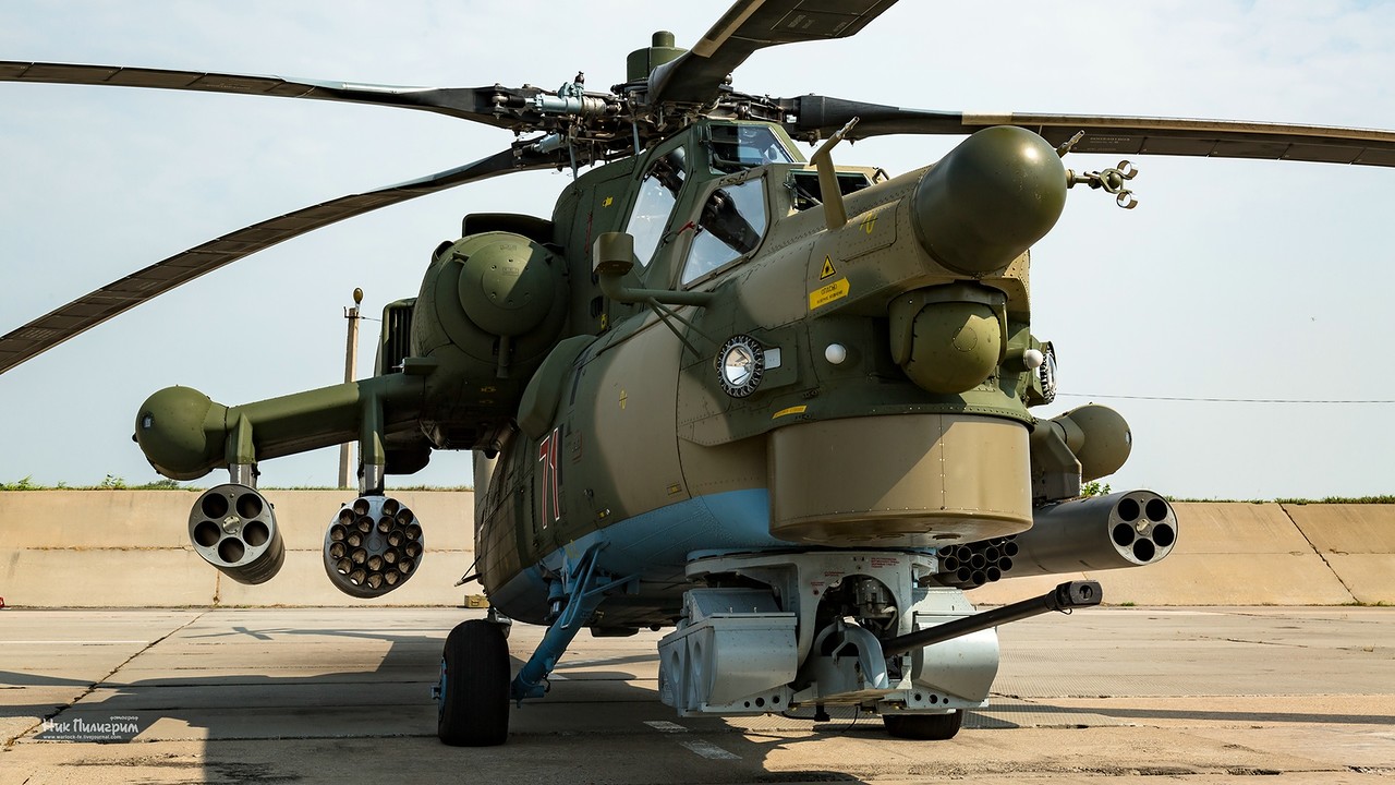 俄罗斯东部军区战术演练派出了米-28n,米-24,卡-52等多款武装直升机.