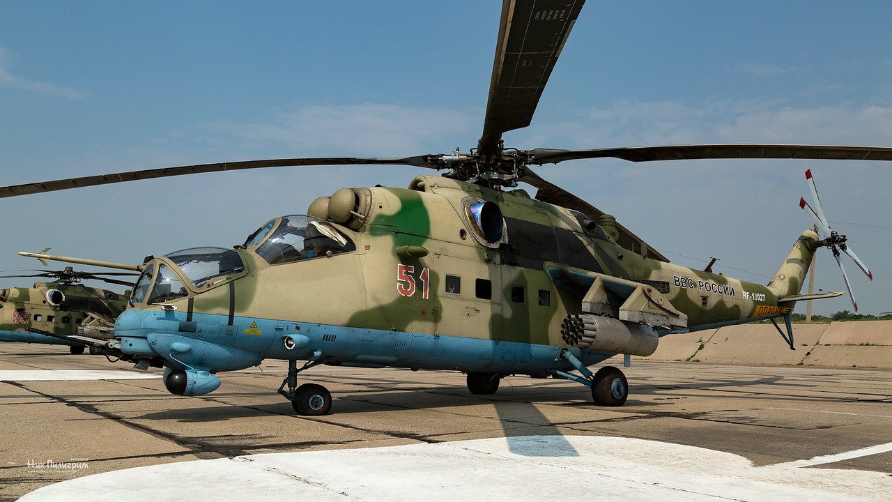 俄罗斯东部军区战术演练派出了米-28n,米-24,卡-52等多款武装直升机.