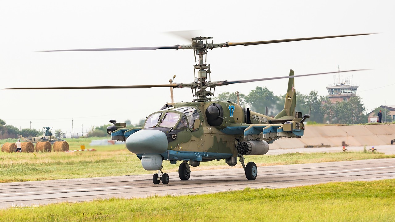 俄罗斯东部军区战术演练派出了米-28n,米-24,卡-52等多款武装直升机.