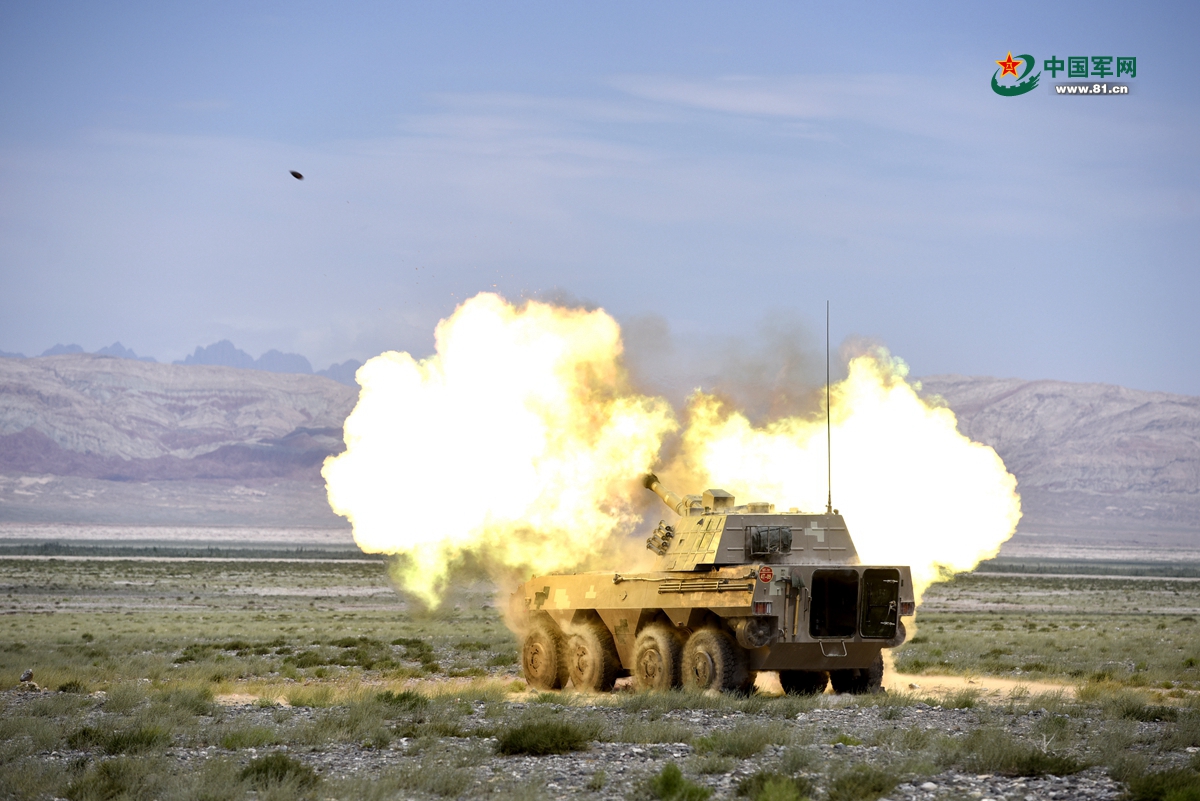 7 炮兵分队远程火力攻击狂轰滥炸