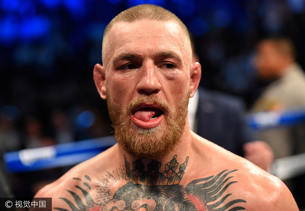 梅威瑟躲大半场 第10局tko"嘴炮" 创50连胜