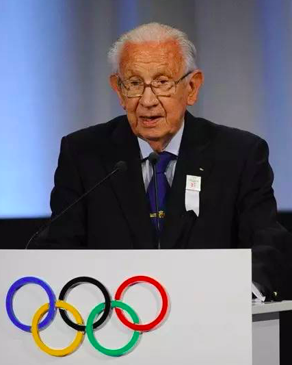 小萨马兰奇:父亲为中国戴上奥运第一金 成马会成为中国骄傲