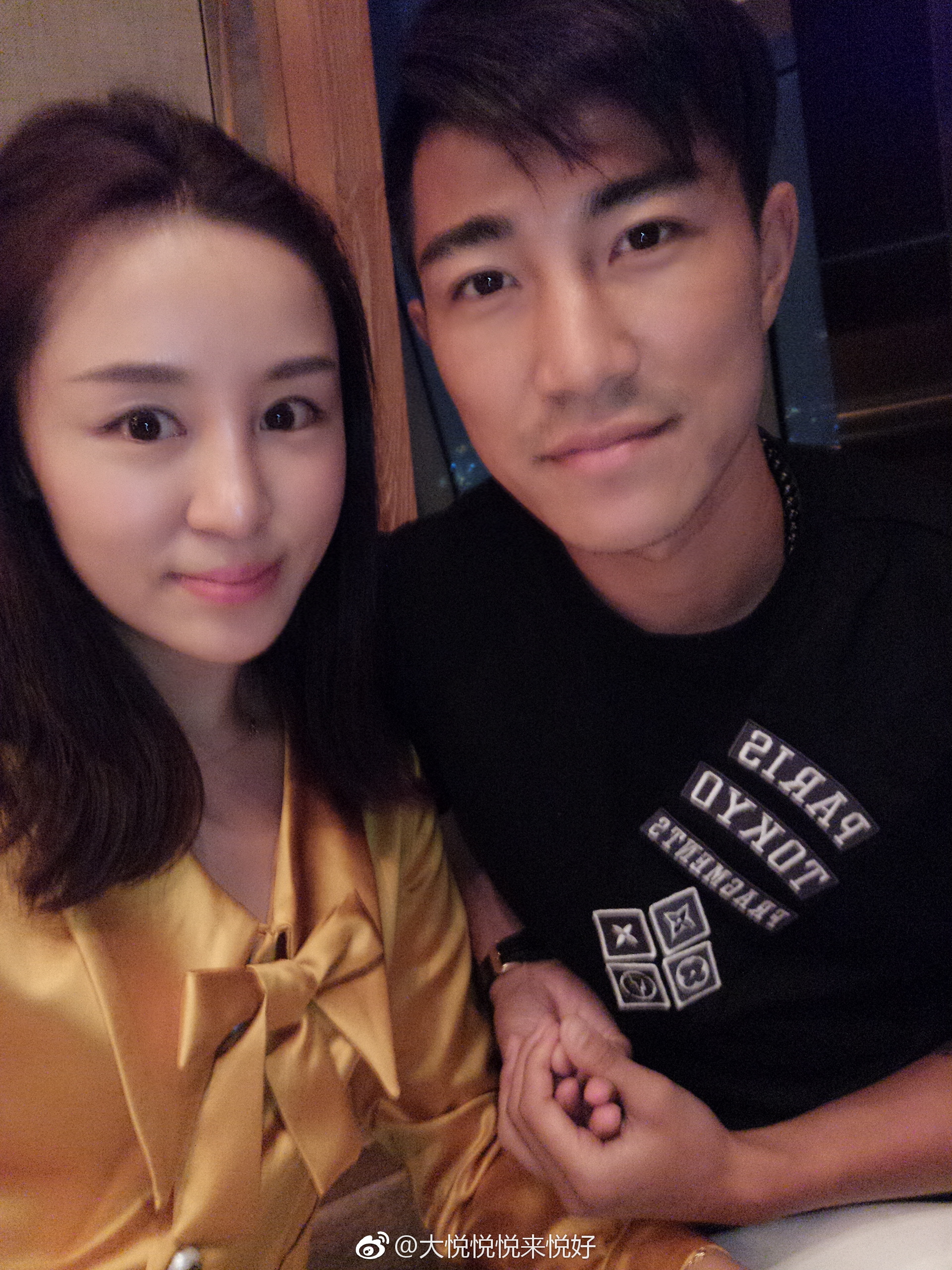 秦升李建滨孙世林3将妻子同框 6人演老友记