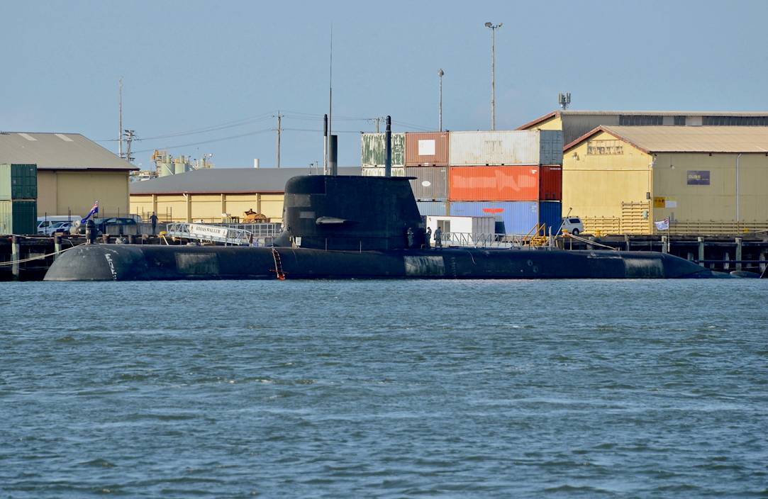 柯林斯级潜艇是由澳大利亚生产的一款常规潜艇,该潜艇具备强大的性能