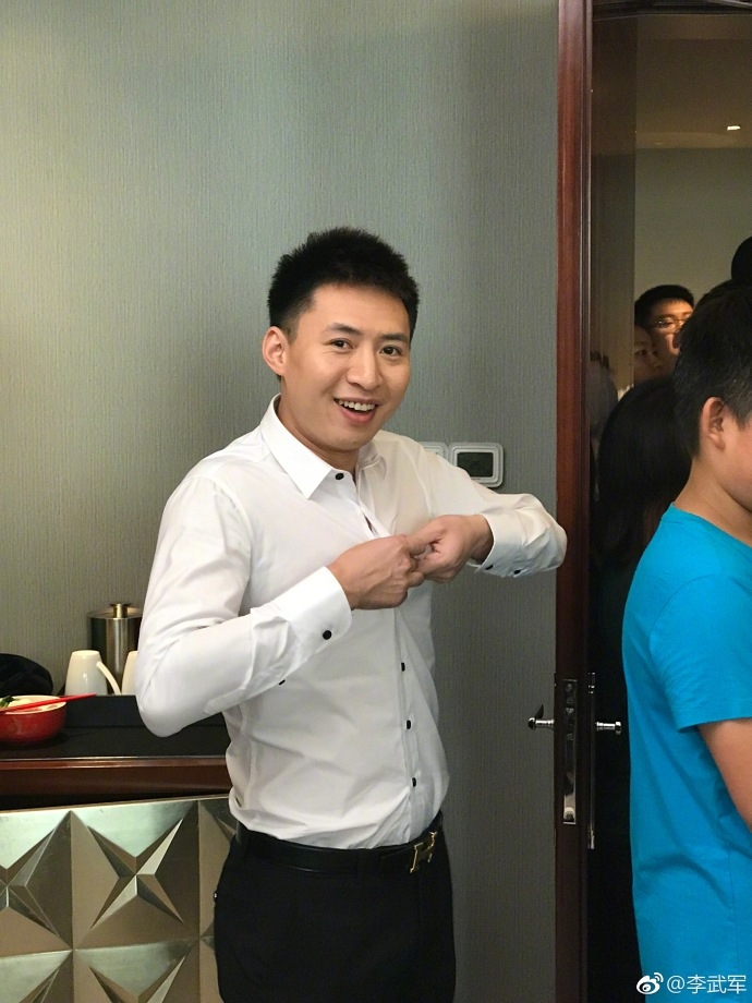 9月10日,沈阳,乒乓球名将李晓霞,翟一鸣大婚,中国乒乓球大腕悉数到场