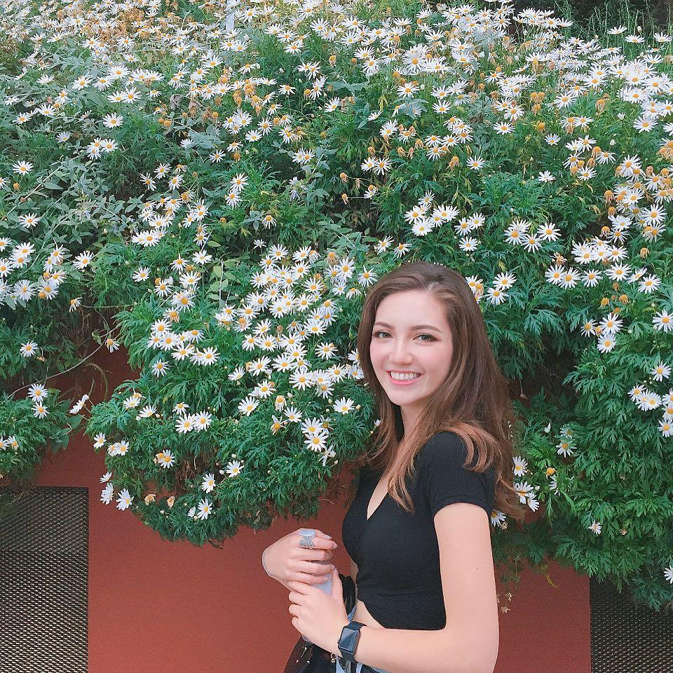 女大学生摘得澳门小姐桂冠 中葡混血被赞"美若天仙"