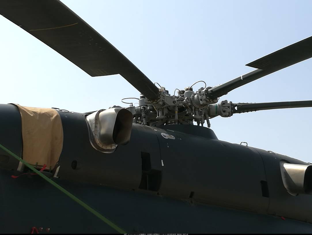 陆航直8直升机旋翼结构清晰可见