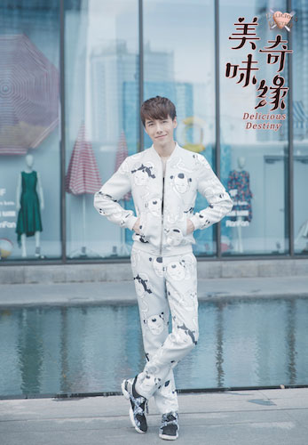 方逸伦《美味奇缘》气场大 垃圾袋t台秀魅力飙升