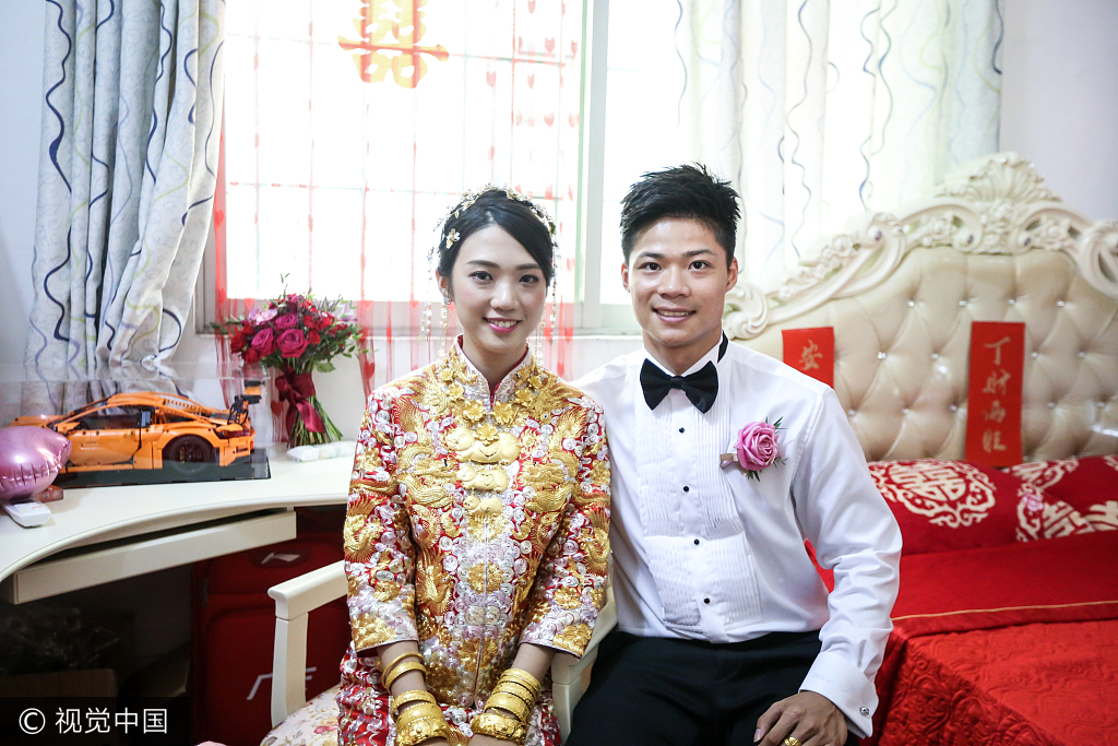 抢亲团中有劳义,陈时伟,莫有雪,梁劲生等中国短跑名将,堪称史上最