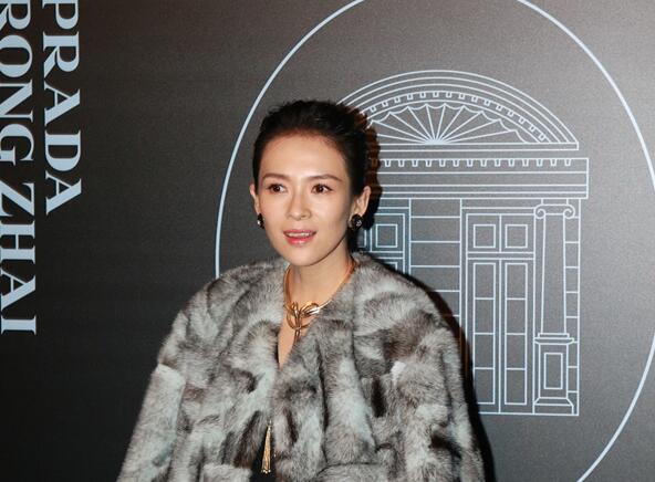 4 章子怡皮草加身 霸气似女老