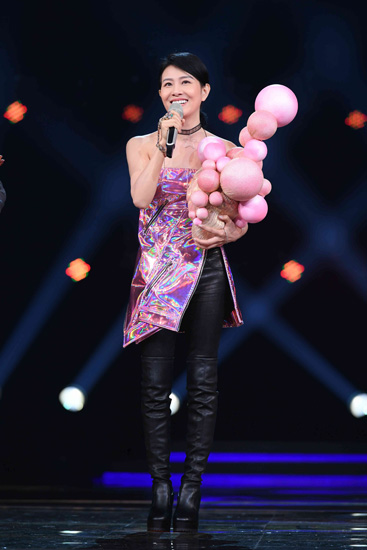 十年蛰伏难凉热血 天后《蒙面》归来 感动全场