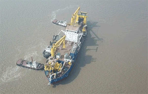 航拍"天鲲号"下水仪式:引外媒关切的"地图编辑器"