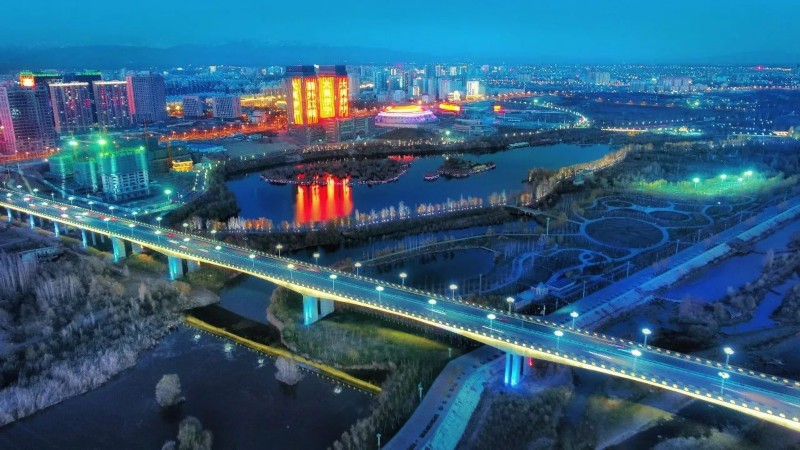 航拍伊宁市 夜景璀璨惹人醉!