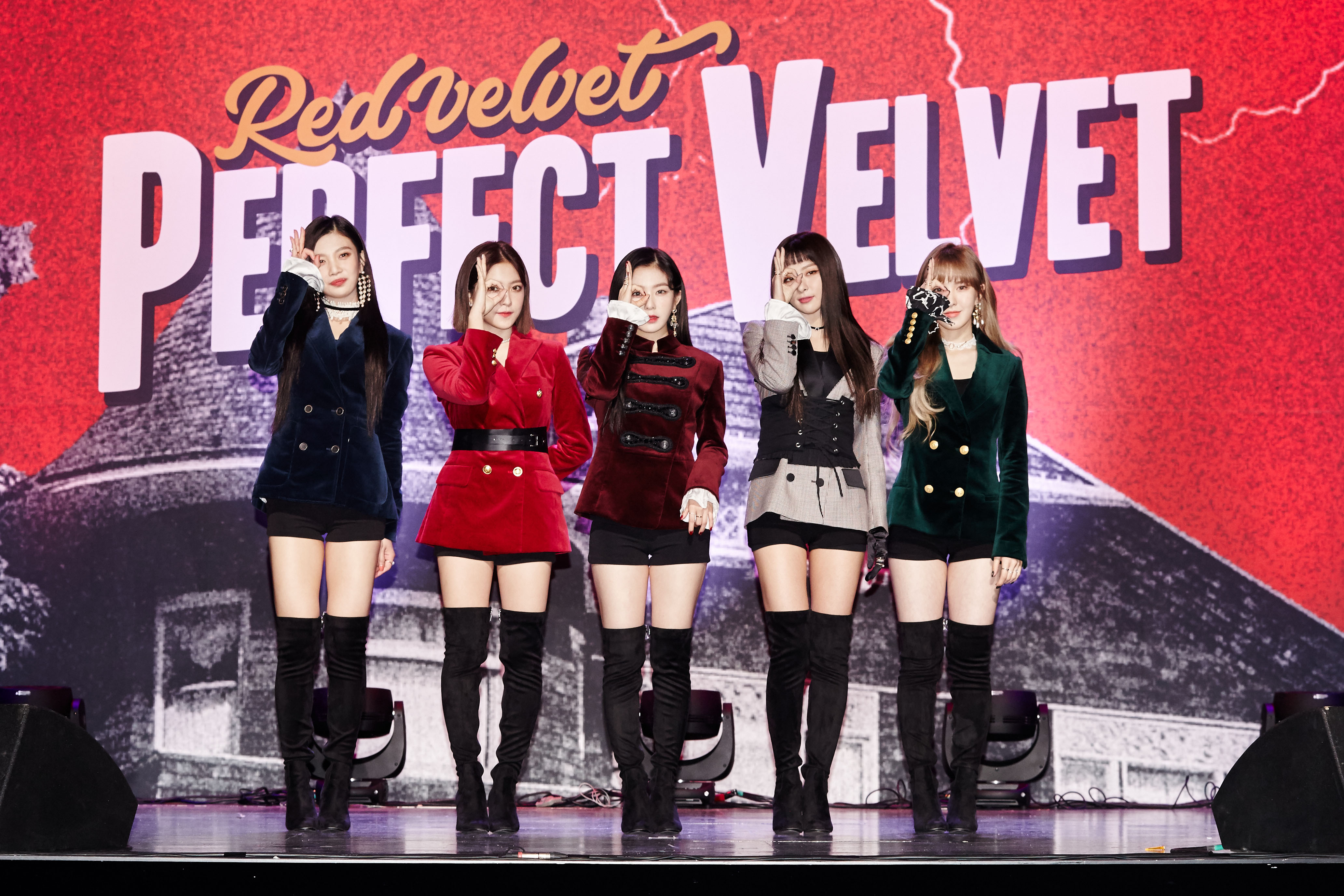 大势女团red velvet 新歌《peek-a-boo》再现完美大热