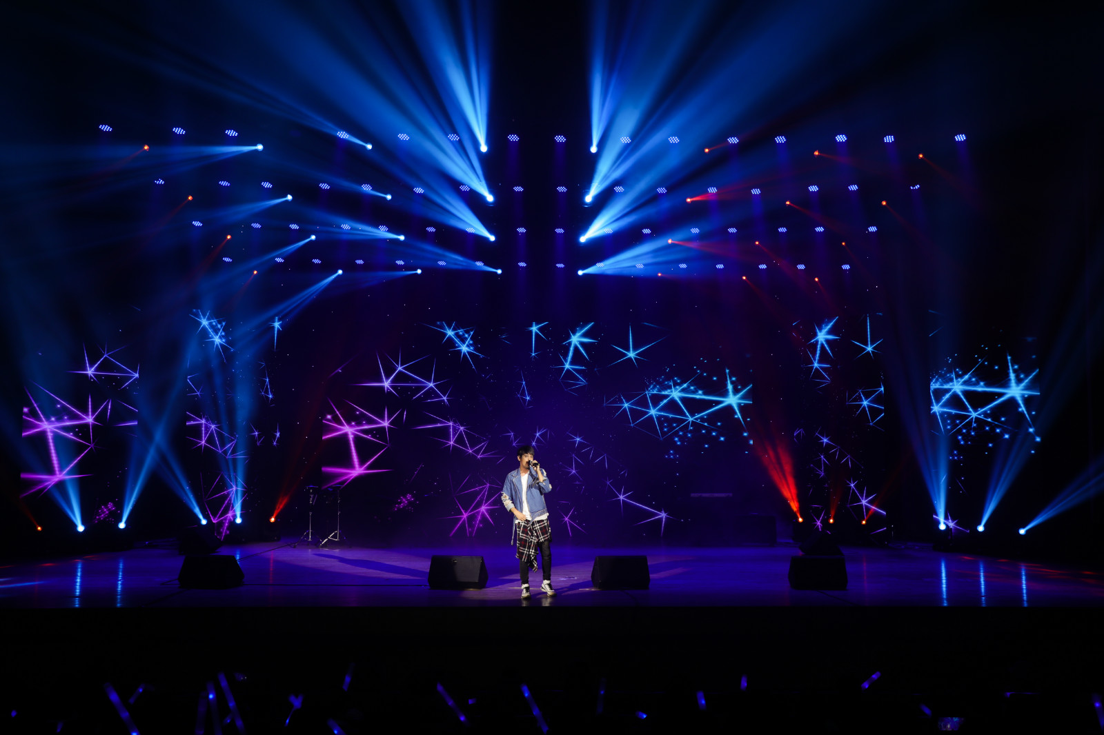 滚石艺人助力北京场"潮乐少年耀不同"校园歌手大赛半决