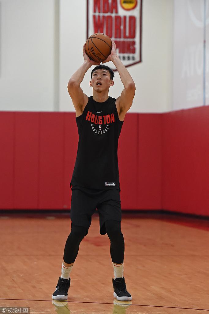 周琦火箭队训练日常