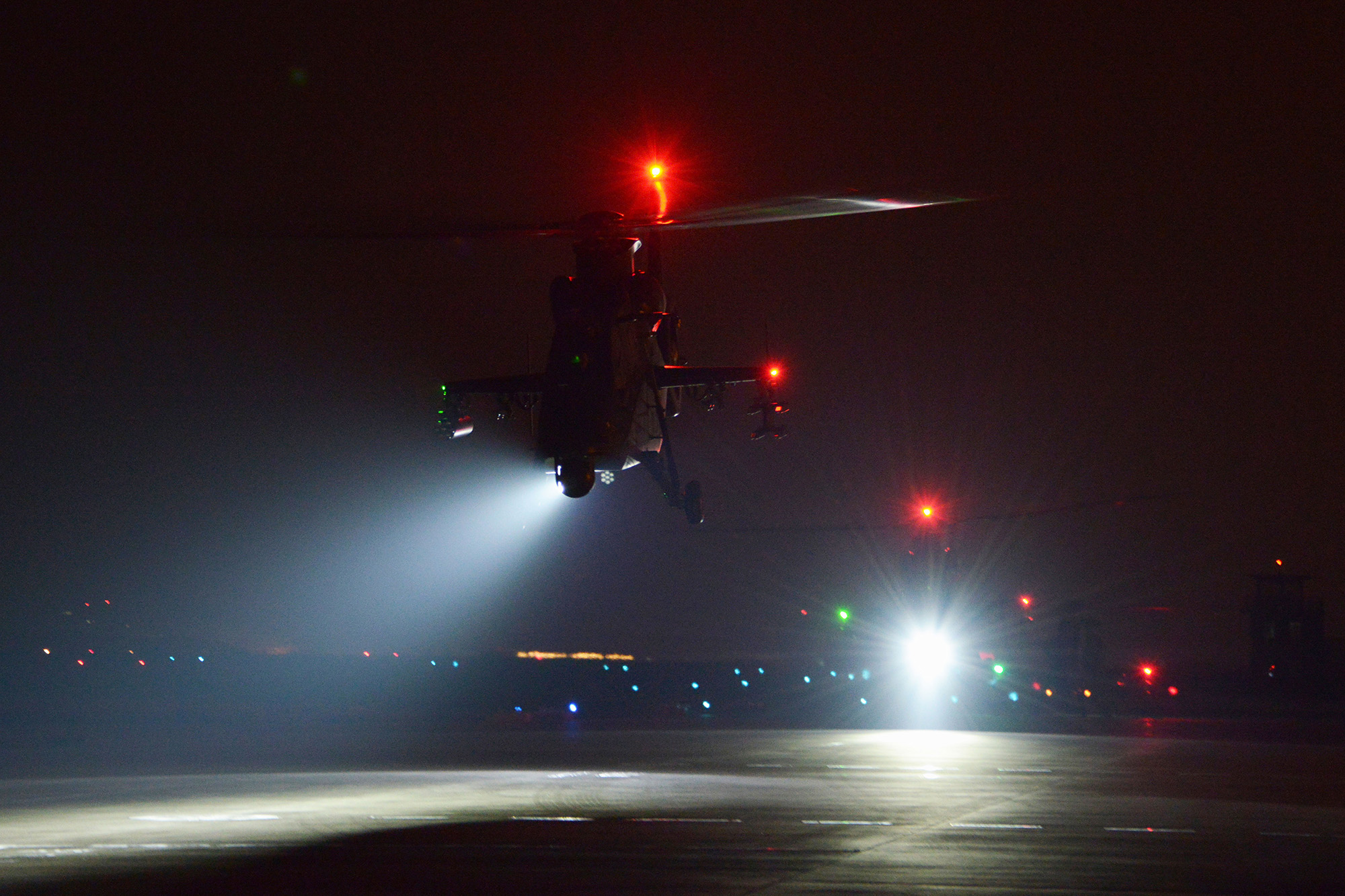 10 武直10大象漫步科幻感十足